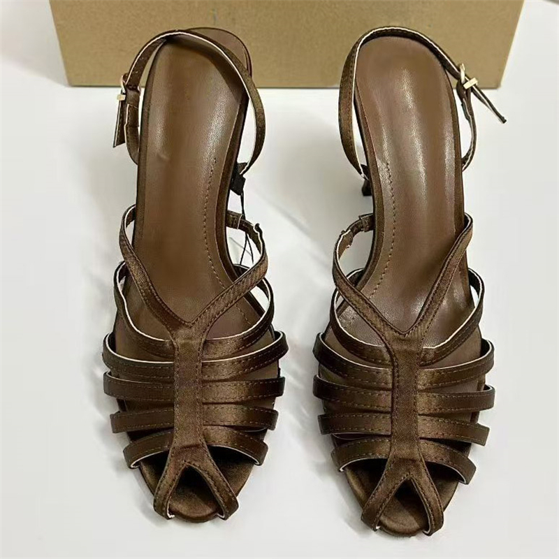 Street Fashion Shoes - ストリートスタイルのピープトウ、細いバンドバックルストラップ付きレディースサンダル、夏のファッショナブルな薄型ハイヒール、ストリップスライドシューズ