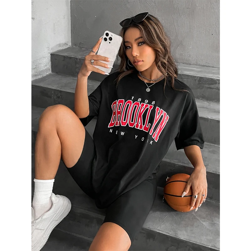 Street Fashion New York 2025 - ファッションヴィンテージレディース Tシャツ 1898 ブルックリンニューヨーク半袖トップスカジュアルストリート服女性トップス夏の Tシャツ 2025