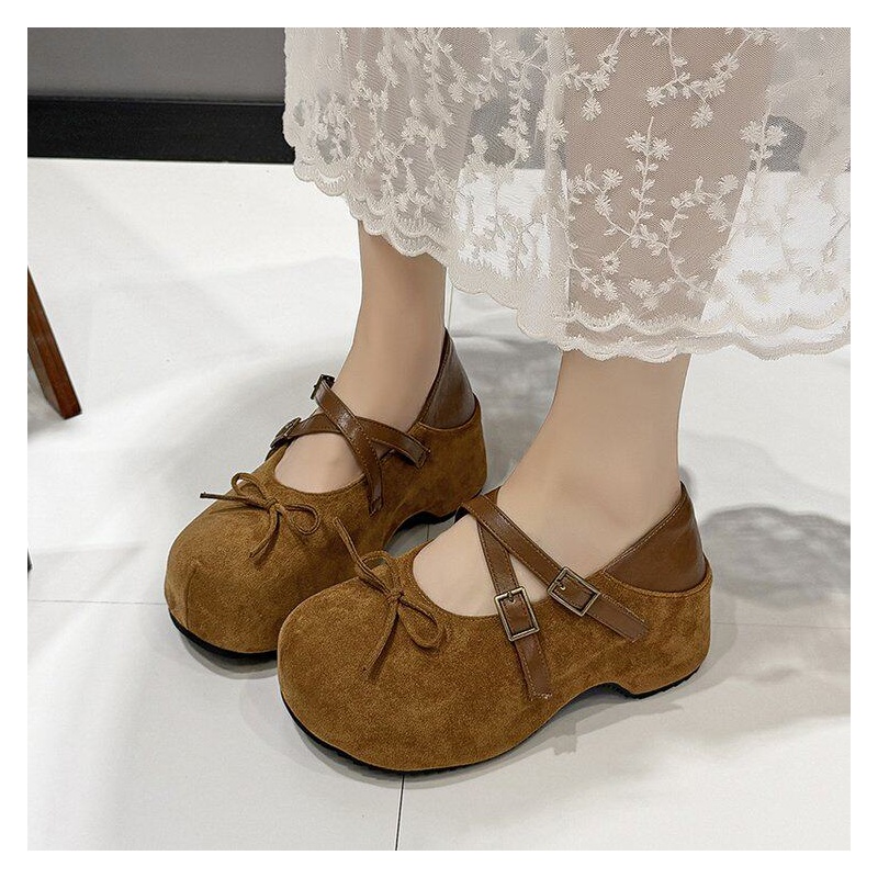 女性の靴新しいファッション高級通気性ノンスリップ耐摩耗性アウ - Street Fashion Styles のレビューと価格
